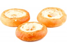Koláč s náplní tvarohovou a ovocem 70g